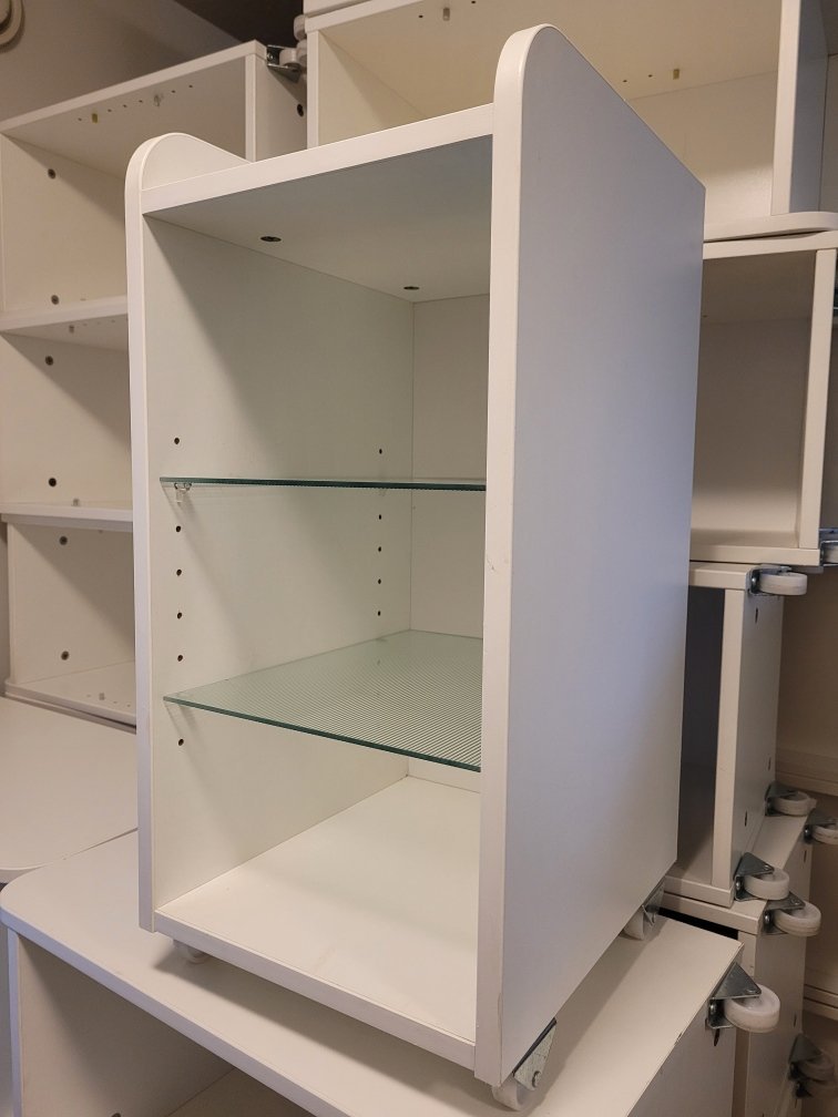 Baðskápar á hjólum